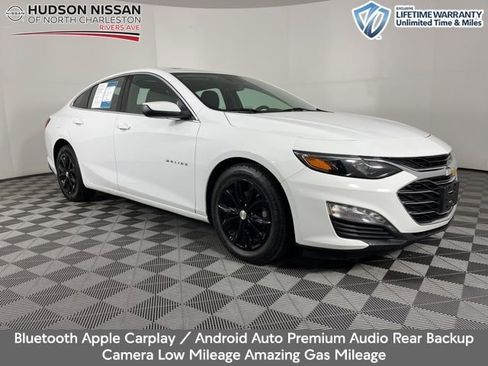 Used 2024 Chevrolet Malibu LT image 1