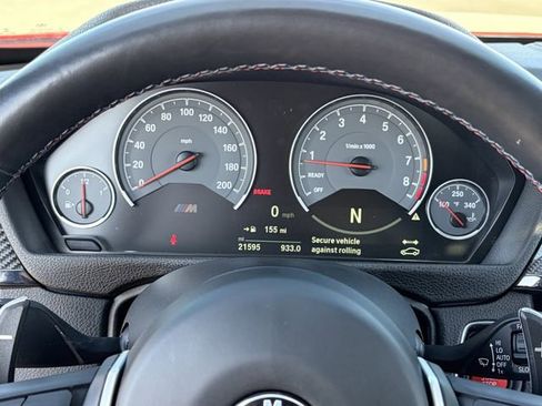 Used 2020 BMW M4 Coupe w/ Competition Package RWD image 11