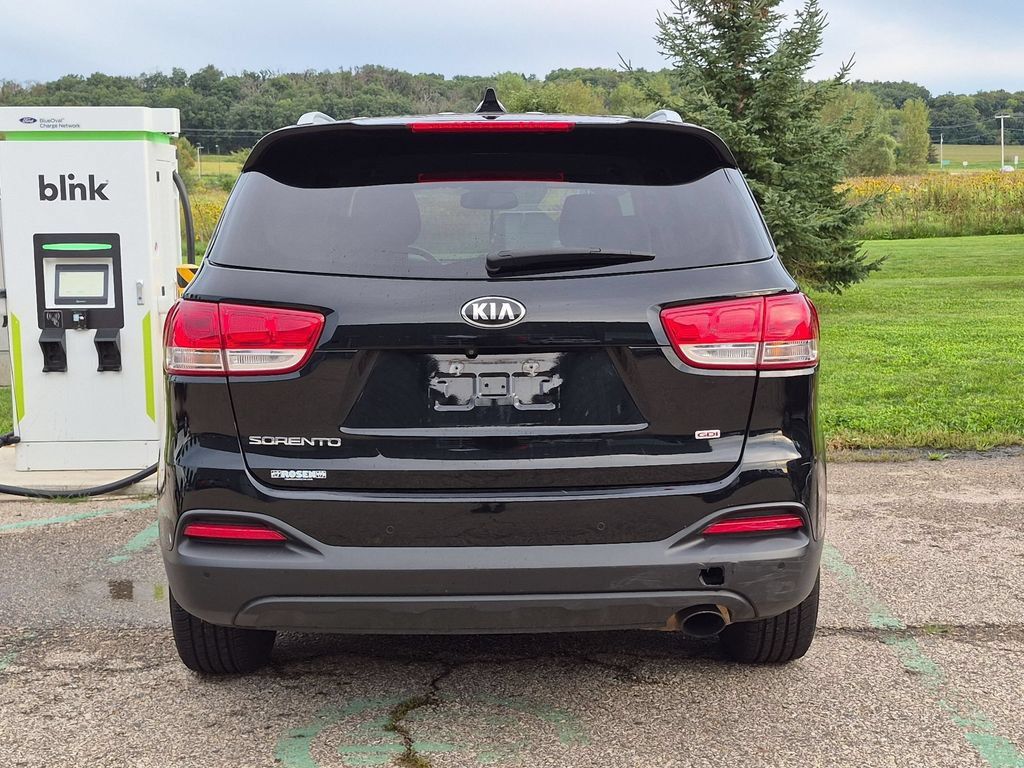 Used 2016 Kia Sorento FWD w/ LX Convenience Package image 3