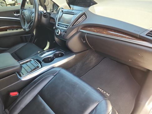 Used 2017 Acura MDX w/ Technology Package AWD/4WD image 16