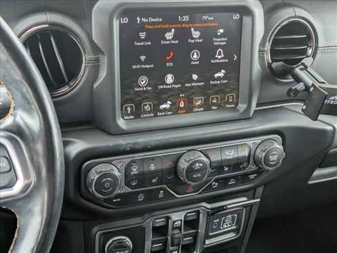 Used 2022 Jeep Wrangler Unlimited Sahara AWD/4WD image 12