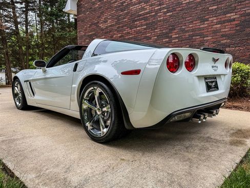 Used 2011 Chevrolet Corvette Grand Sport w/ Preferred Equipment Group RWD image 26