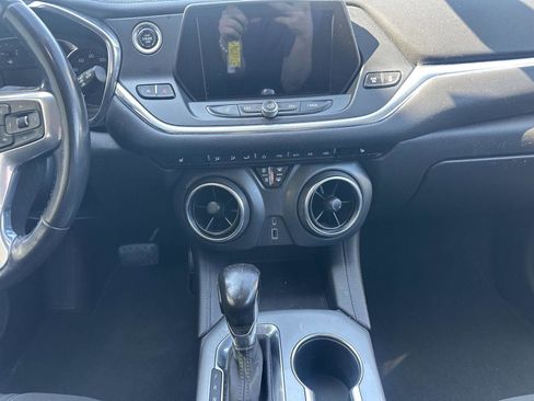 Used 2020 Chevrolet Blazer LT FWD image 30