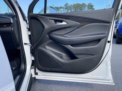 Used 2020 Buick Envision Essence image 25