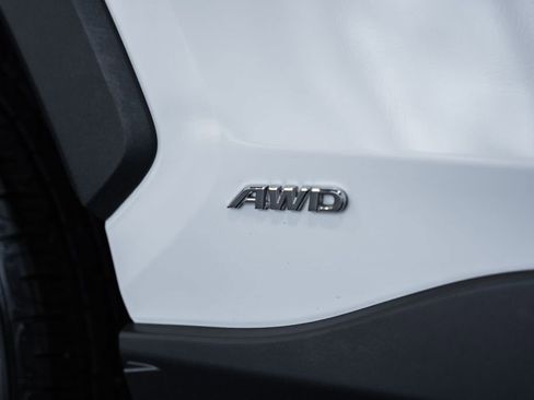 Used 2025 Toyota RAV4 XLE image 15