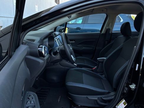 Used 2025 Nissan Versa SV FWD image 10