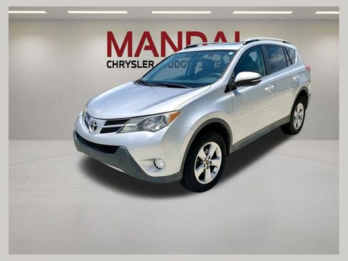 Used 2015 Toyota RAV4 XLE FWD image 1