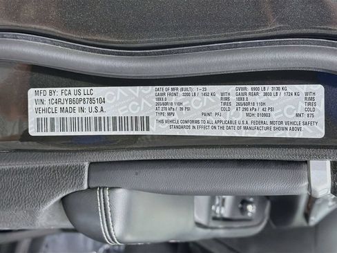 Used 2023 Jeep Grand Cherokee 4WD 4xe image 33