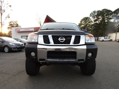 Used 2012 Nissan Titan SV w/ SV Value Truck Pkg image 3