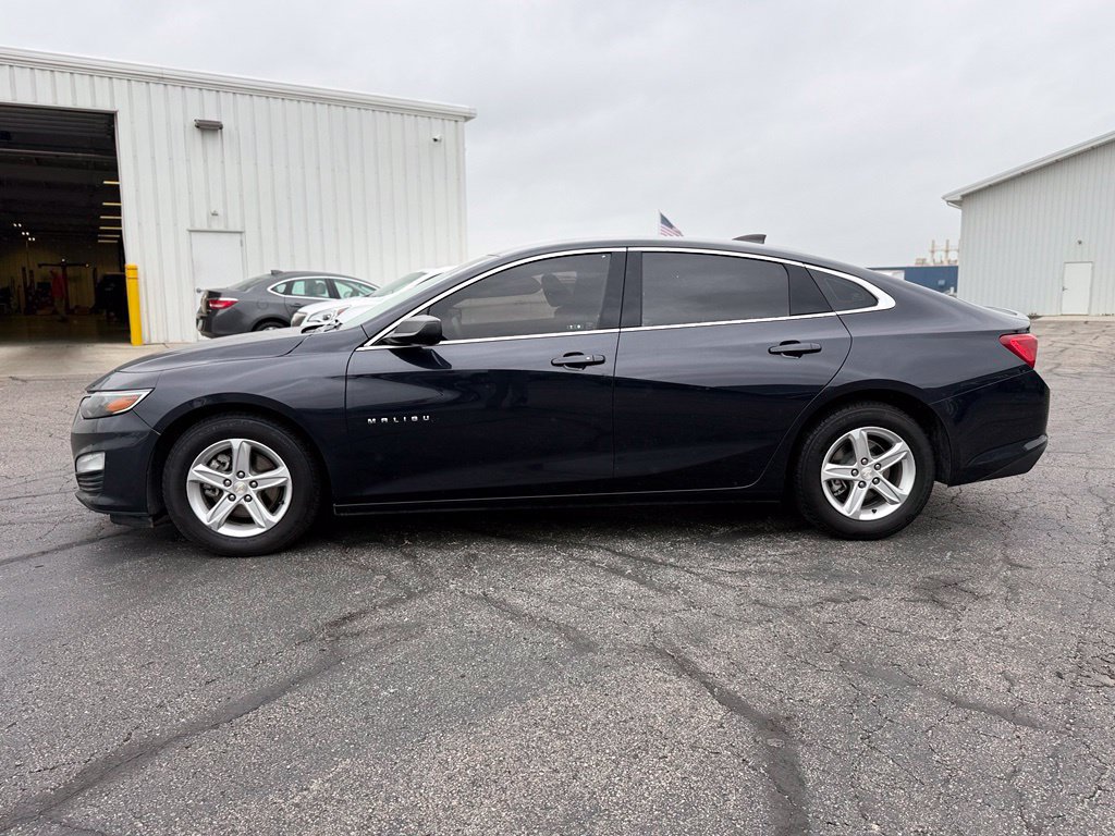 Used 2023 Chevrolet Malibu LS FWD image 4