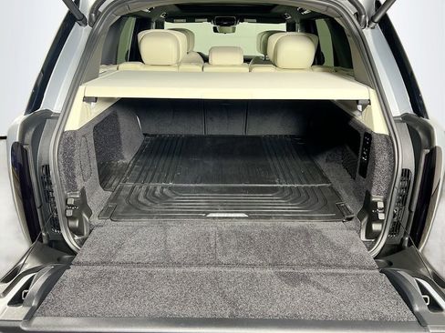 Used 2025 Land Rover Range Rover Autobiography image 28