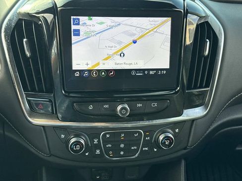 Used 2023 Chevrolet Traverse Premier image 24