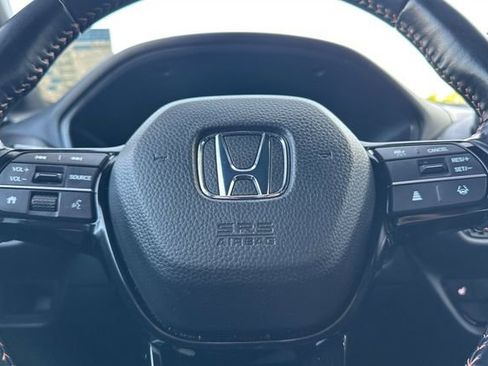 Certified 2025 Honda HR-V Sport image 27