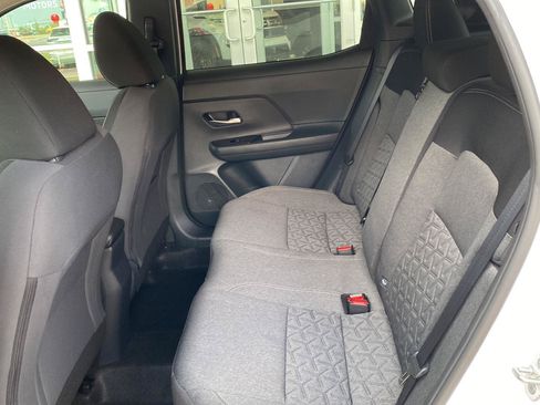 Certified 2025 Nissan Kicks SV AWD/4WD image 19