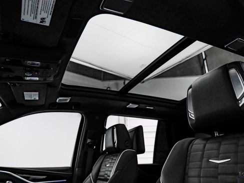 Used 2023 Cadillac Escalade V image 36