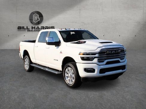 Used 2025 RAM 2500 Laramie w/ Sport Appearance Package AWD/4WD image 9
