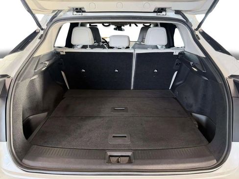 Used 2024 Nissan Ariya AWD image 23