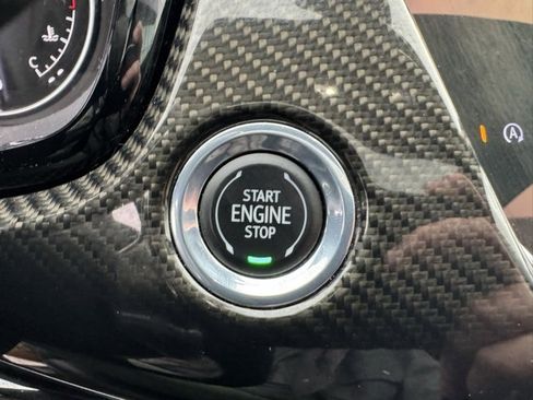 Used 2024 Cadillac XT6 Sport image 20