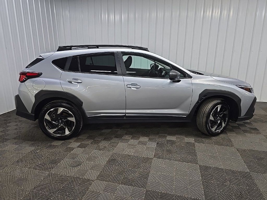 Used 2024 Subaru Crosstrek 2.5i Limited AWD/4WD image 2