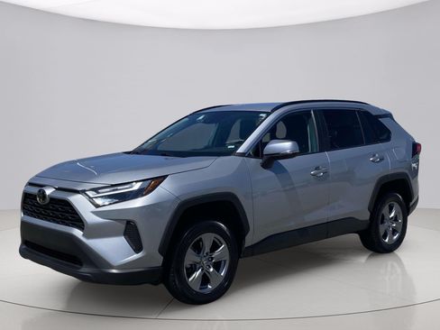 Used 2024 Toyota RAV4 XLE FWD image 6