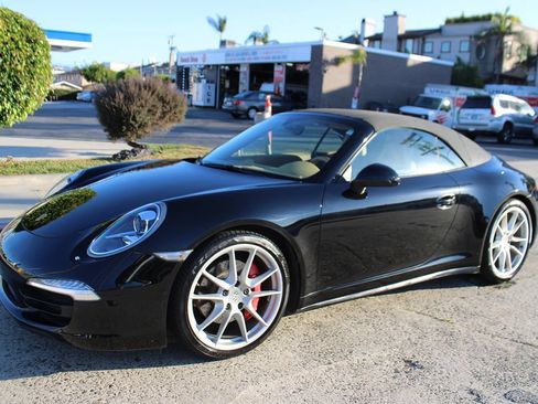 Used 2014 Porsche 911 Carrera 4S AWD/4WD image 11