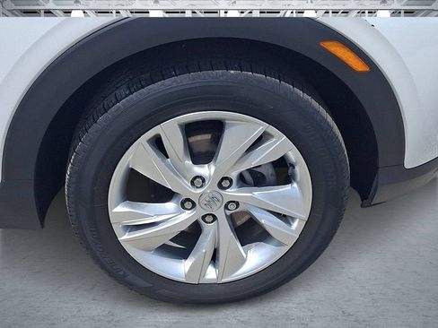 Certified 2024 Buick Encore GX Preferred w/ Comfort Package FWD image 10