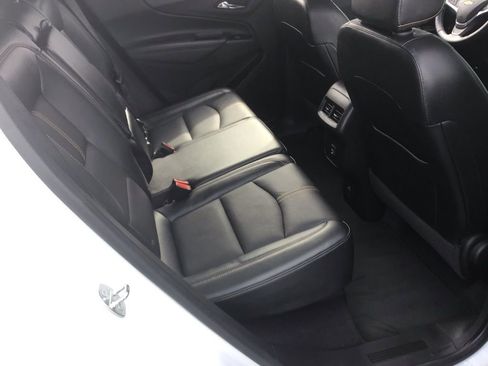 Used 2023 Chevrolet Equinox Premier AWD/4WD image 14