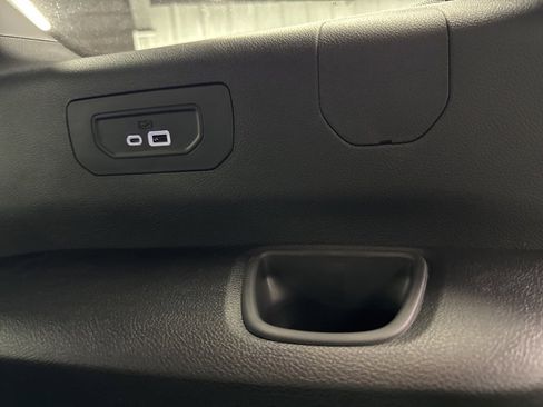 Used 2025 Jeep Grand Cherokee L Limited image 14