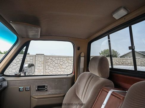 Used 1987 Chevrolet C/K Truck 2500 RWD image 53