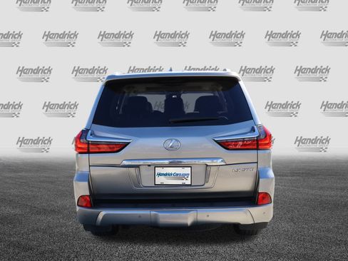Used 2019 Lexus LX 570 4WD image 8