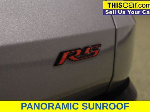 Used 2025 Chevrolet Traverse RS w/ LPO, Cargo Package FWD image 14