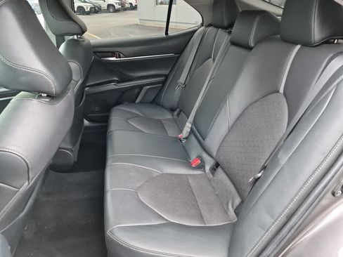 Used 2021 Toyota Camry XSE FWD image 7