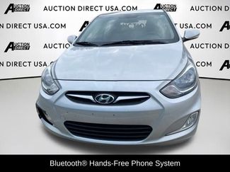 Used 2013 Hyundai Accent SE video 3