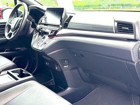 Used 2025 Honda Odyssey Sport-L image 24