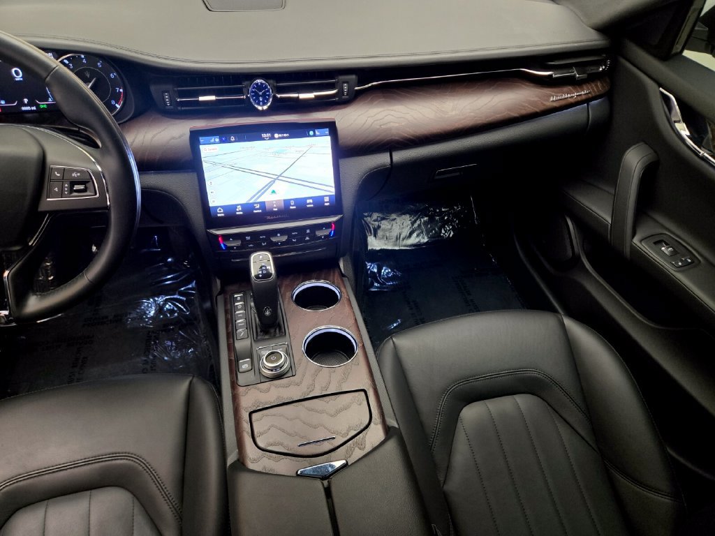 Used 2023 Maserati Quattroporte GT RWD image 21