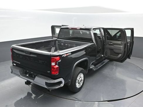 Used 2025 Chevrolet Silverado 2500 LT w/ Convenience Package AWD/4WD image 25