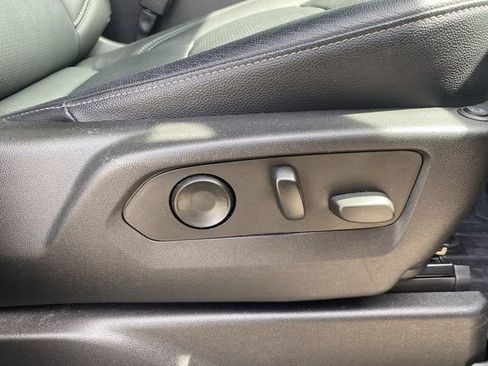 Used 2023 Chevrolet Tahoe LS image 15