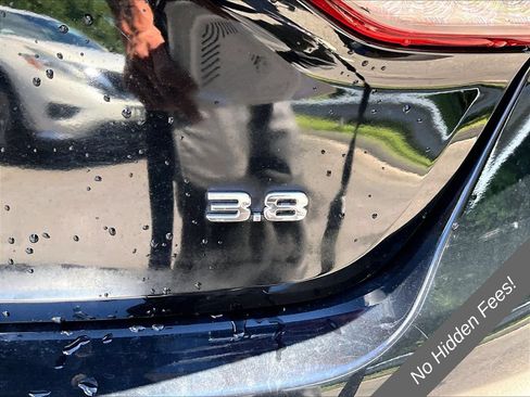 Used 2017 Genesis G80 3.8 RWD image 7