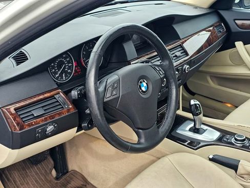 Used 2010 BMW 528i xDrive Sedan image 15