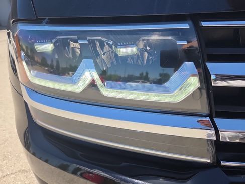 Used 2018 Volkswagen Atlas SE AWD/4WD image 6