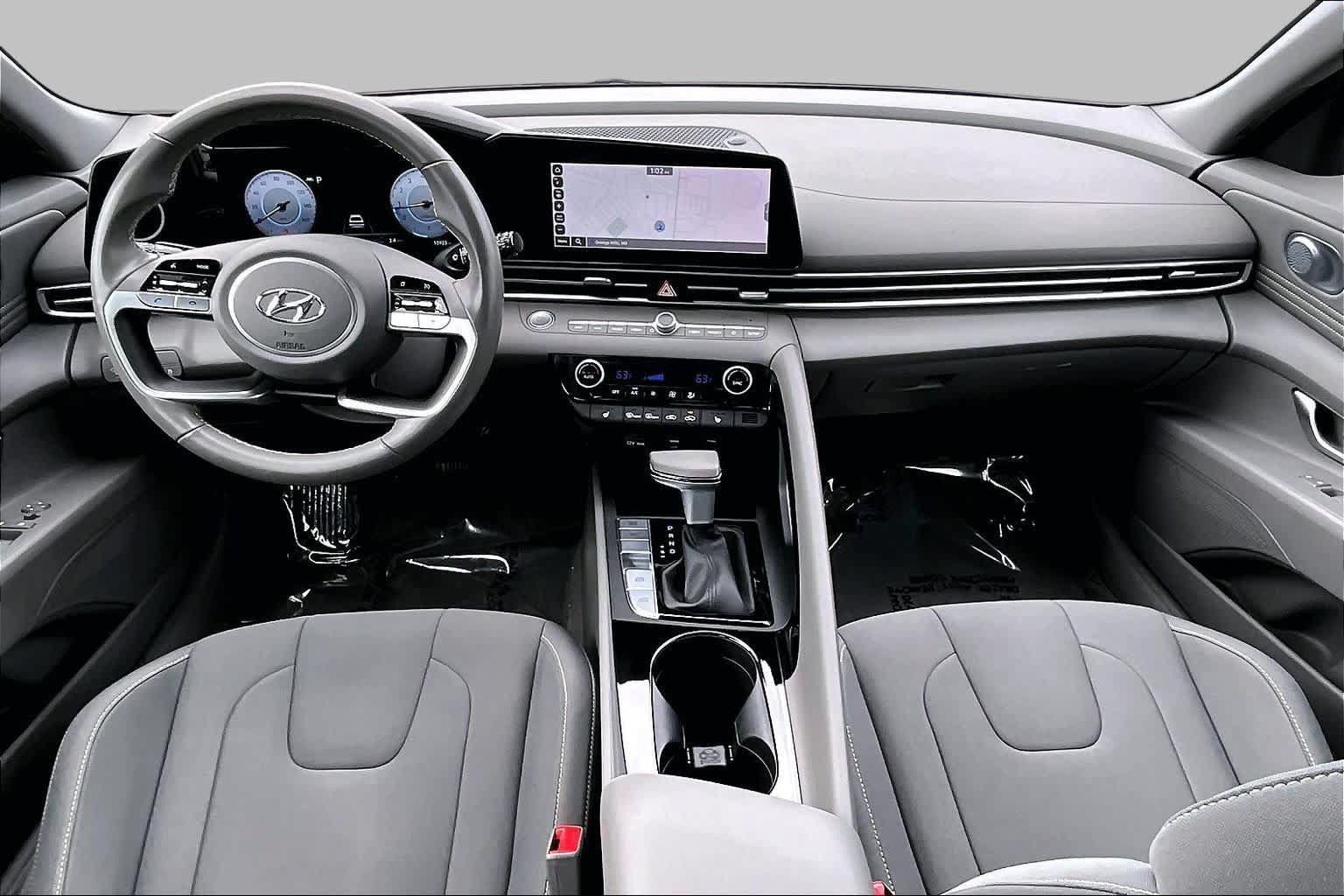 Used 2023 Hyundai Elantra SEL w/ Convenience Package FWD image 15