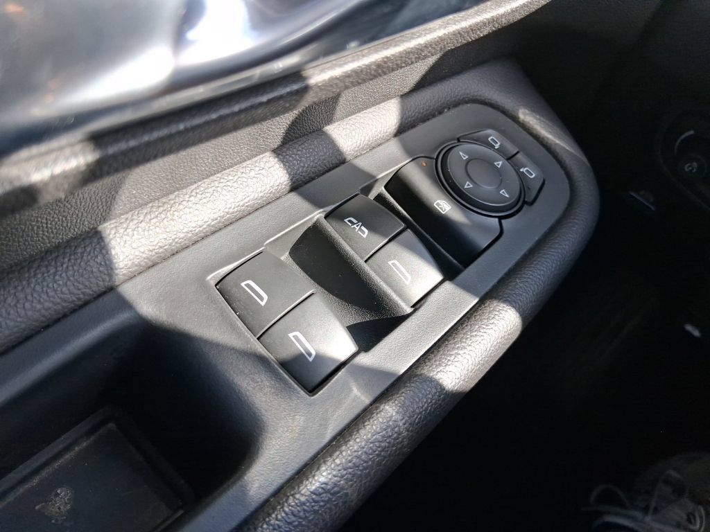 Used 2019 GMC Terrain SLE w/ Driver Convenience Package AWD/4WD image 26