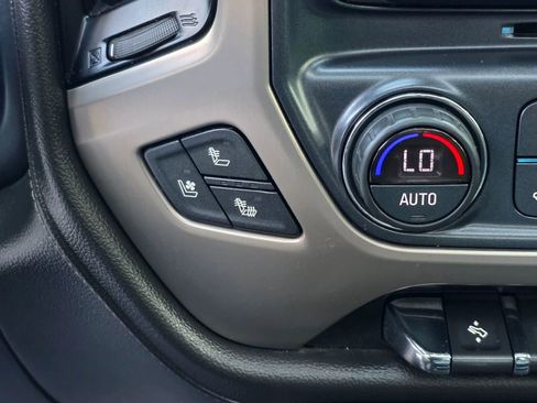 Used 2019 GMC Sierra 2500 Denali AWD/4WD image 17