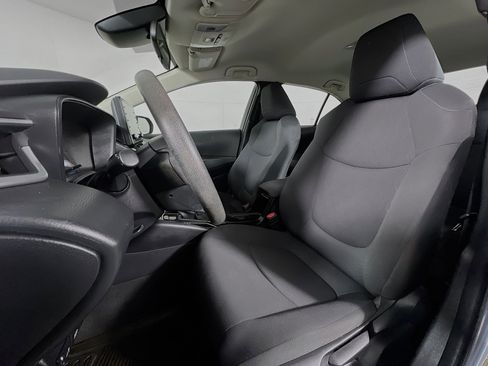 Used 2022 Toyota Corolla LE FWD image 11
