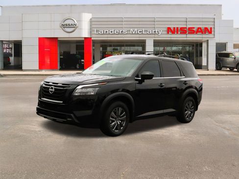 New 2025 Nissan Pathfinder SV w/ Black Appearance Package image 7