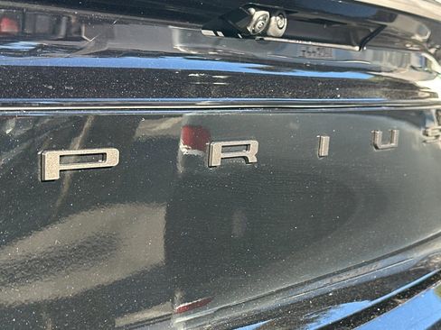 Used 2025 Toyota Prius Plug-In Hybrid image 23