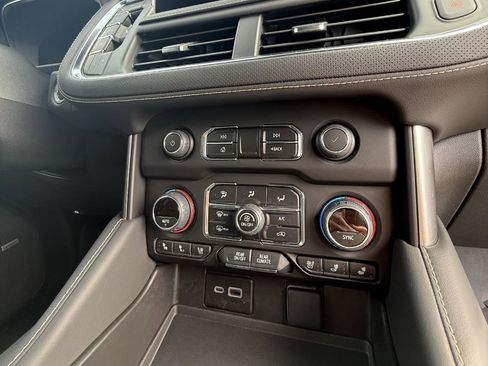 Used 2024 Chevrolet Suburban Premier w/ Premium Package 2 image 22