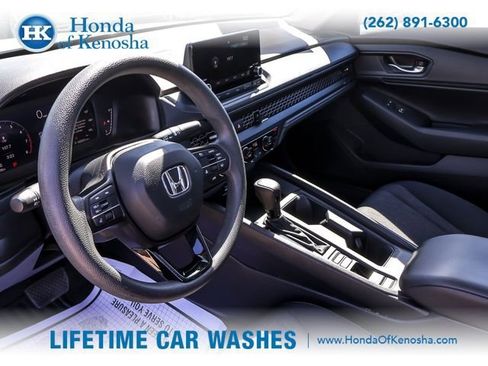 Used 2023 Honda Accord EX image 11