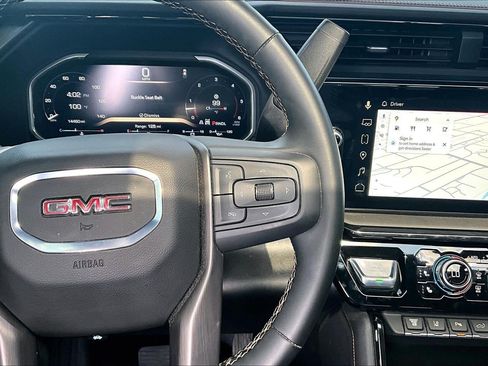 Used 2026 GMC Sierra 2500 AT4 AWD/4WD image 18