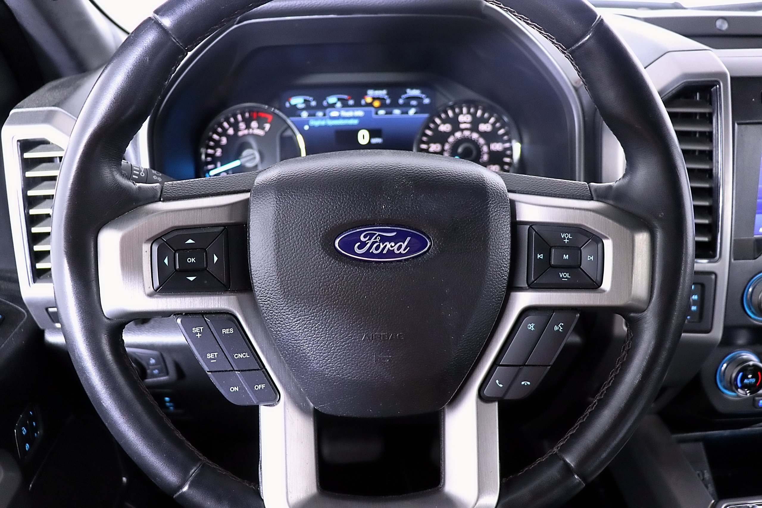 Used 2020 Ford F150 Platinum AWD/4WD image 14
